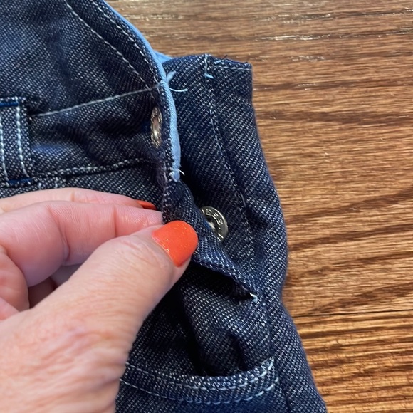 Guess baby boy super soft overalls cotton blend like new denim blue color 6/9 mo - Picture 5 of 11